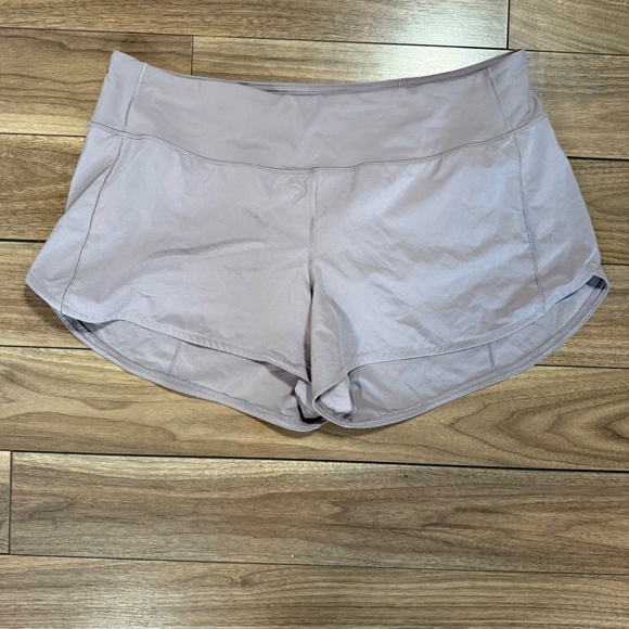 Lululemon Speed Up Short 2.5" | Size 14 | Silver Lilac - Picture 2 of 8